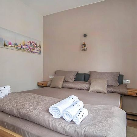 Elegant & Stylish 2 Bedroom Top Central Apartment โซเฟีย ภายนอก รูปภาพ